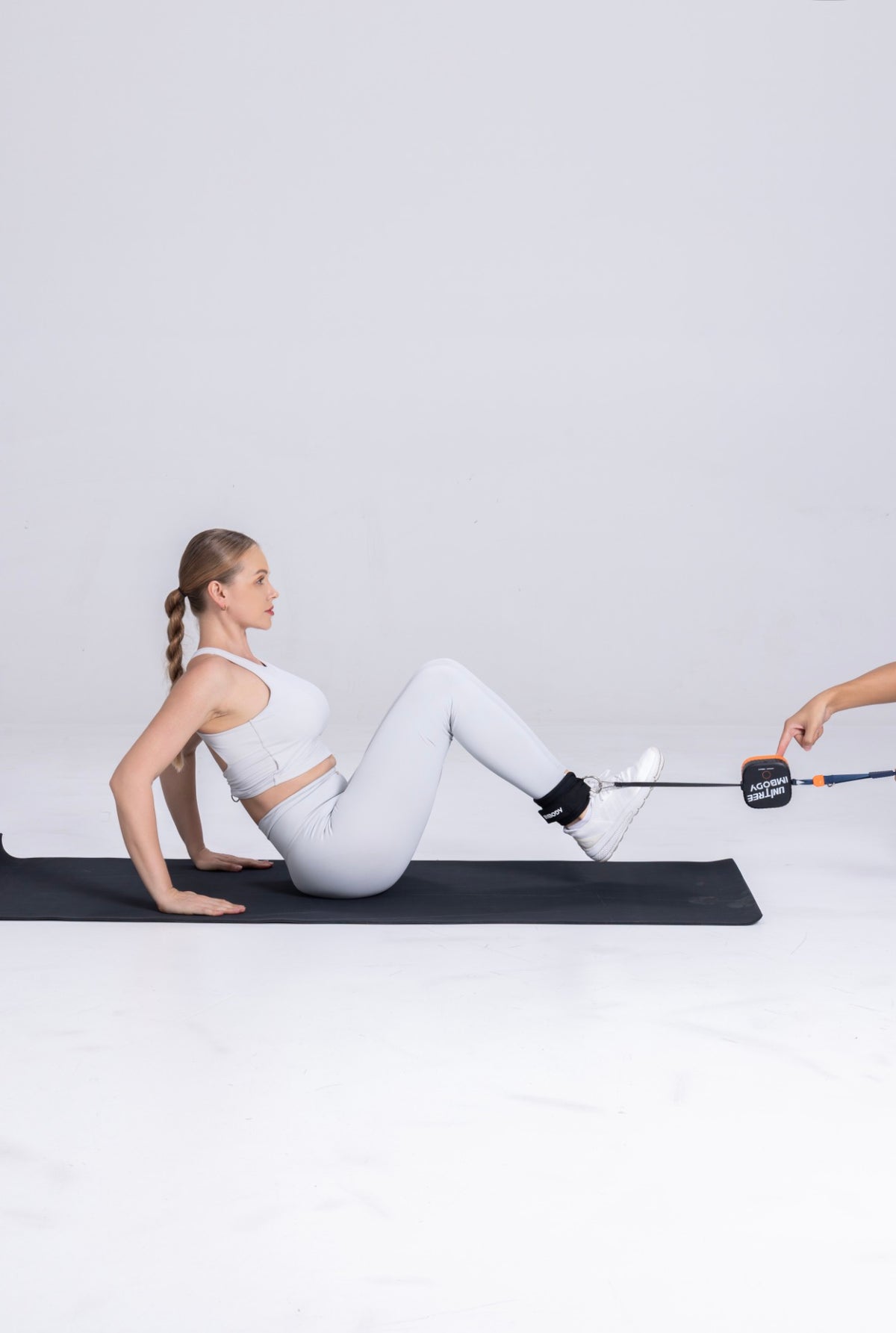 Floor crunches
